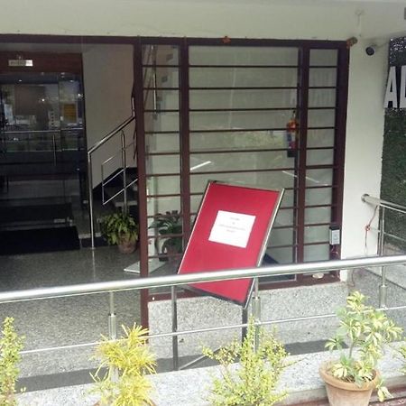 Alankrita Suites & Party Halls Meerut Exterior foto