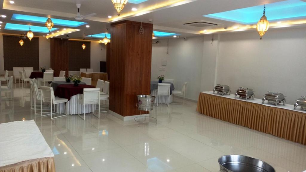 Alankrita Suites & Party Halls Meerut Exterior foto