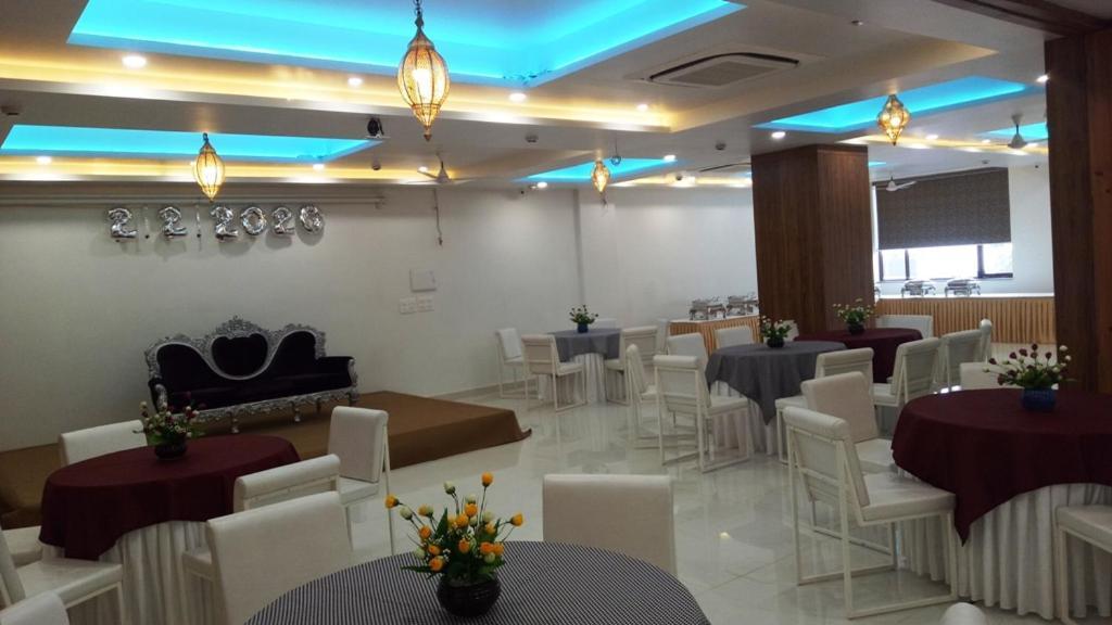 Alankrita Suites & Party Halls Meerut Exterior foto