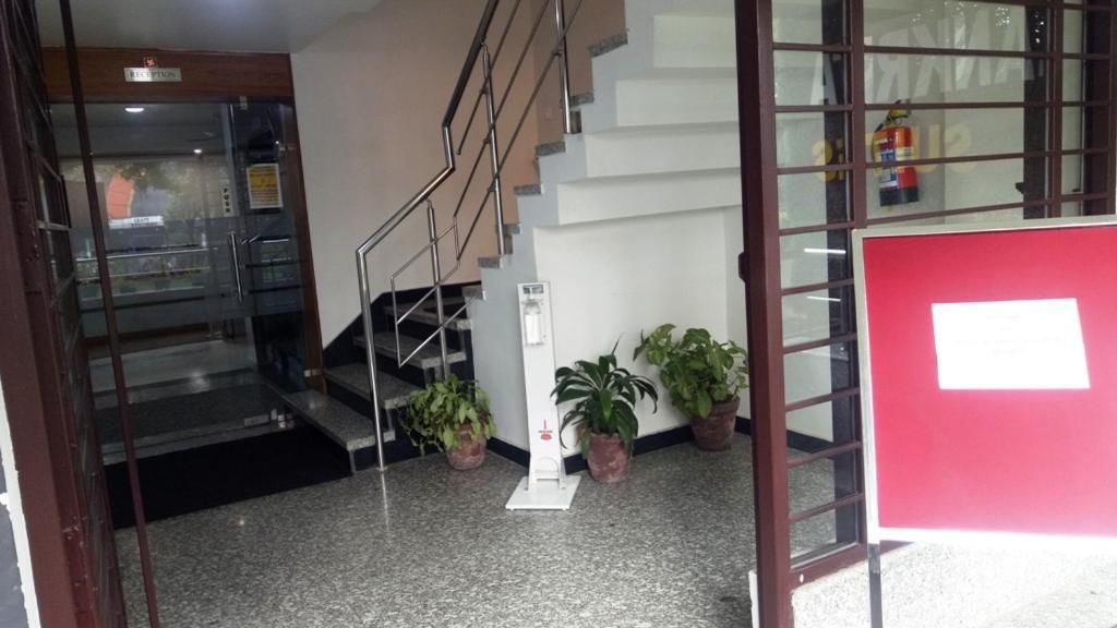 Alankrita Suites & Party Halls Meerut Exterior foto