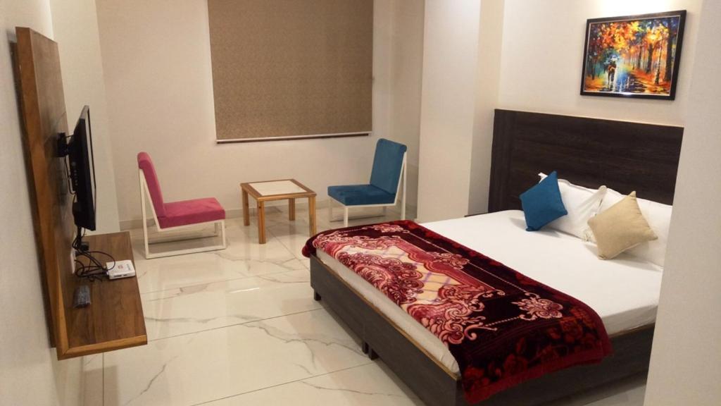 Alankrita Suites & Party Halls Meerut Exterior foto